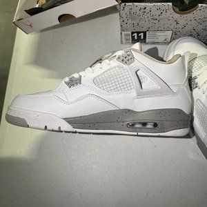 Air jordan 4 White ollie size 11
